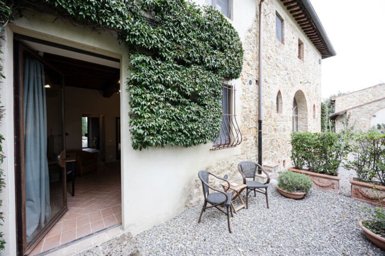 Doppelzimmer Superior Garden mit Terrasse Nr. 8 B im Toskana Landgut Atmosfera (Zimmer-Kategorie garantiert)