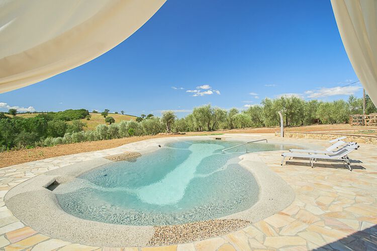 Doppelzimmer Poventa Toskana Agriturismo Le Stelle mit Pool und Weingut am Meer der Maremma