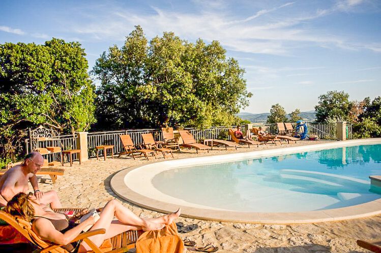 Juniorsuite Azzura im Toskana Edel-Hotel Relais Fonte Fossoli mit Pool am Meer