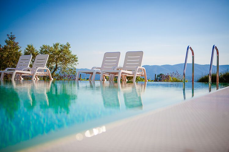 Ferienwohnung Trebbiano Toskana Weingut Agriturismo Casentino mit Pool