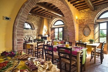 Agriturismo Podere Campaini Toskana Ferienwohnungen mit Pool und Frühstück