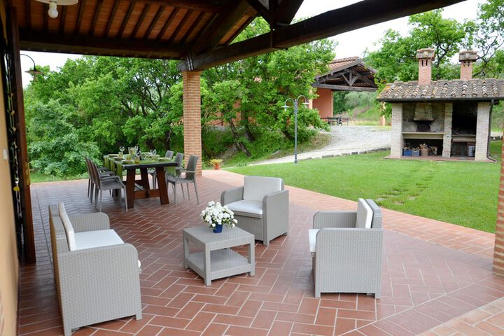 Casa Graziosa Ferienwohnung MandorloToskana Agriturismo mit Pool am Meer Terrasse