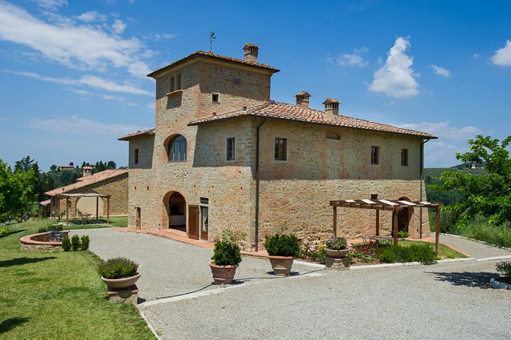 Ferienwohnung Fagiano Tenuta Sticciano Toskana Weingut und Agriturismo mit Pool Ansicht 2