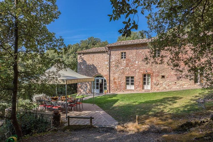 Villa Torre - historisches Toskana Flair im stilvollen Ferienhaus mit Pool bei San Gimignano