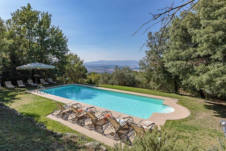 Villa Torre - historisches Toskana Flair im stilvollen Ferienhaus mit Pool bei San Gimignano