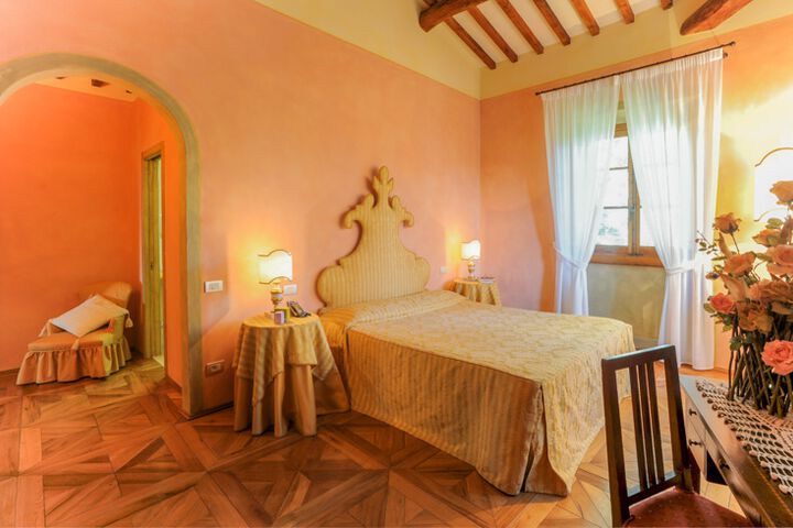 Doppelzimmer Superior Nr. 5 Tenuta Sticciano Toskana Weingut und Agriturismo mit Pool Zimmer