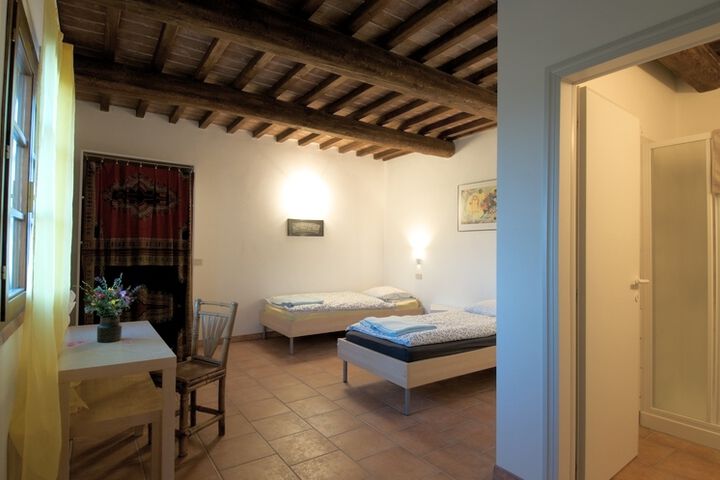 Toskana Familien-Urlaub, Landgut Podere Vista Mare, Ferienwohnungen mit Meerblick, Doppelzimmer Massetto Schlafzimmer 1