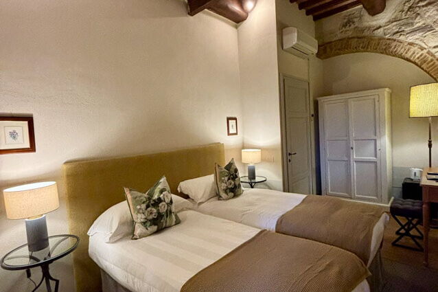 Doppelzimmer Classic Nr. 12 B im Toskana Landgut Atmosfera (Zimmer-Kategorie garantiert)