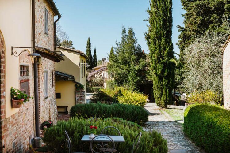 Ferienwohnung Tinaie im Toskana Agriturismo Montealbino mit Pool und Abendessen