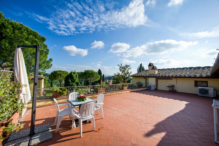 Ferienwohnung Germano Toskana Agriturismo Weingut Tenuta Sticciano mit Pool für Urlaub mit Kindern