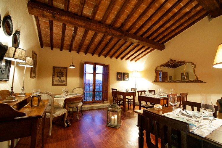 Toskana Ferienwohnung Orcio im Edel-Weingut mit Pool, Frühstück und Terrasse