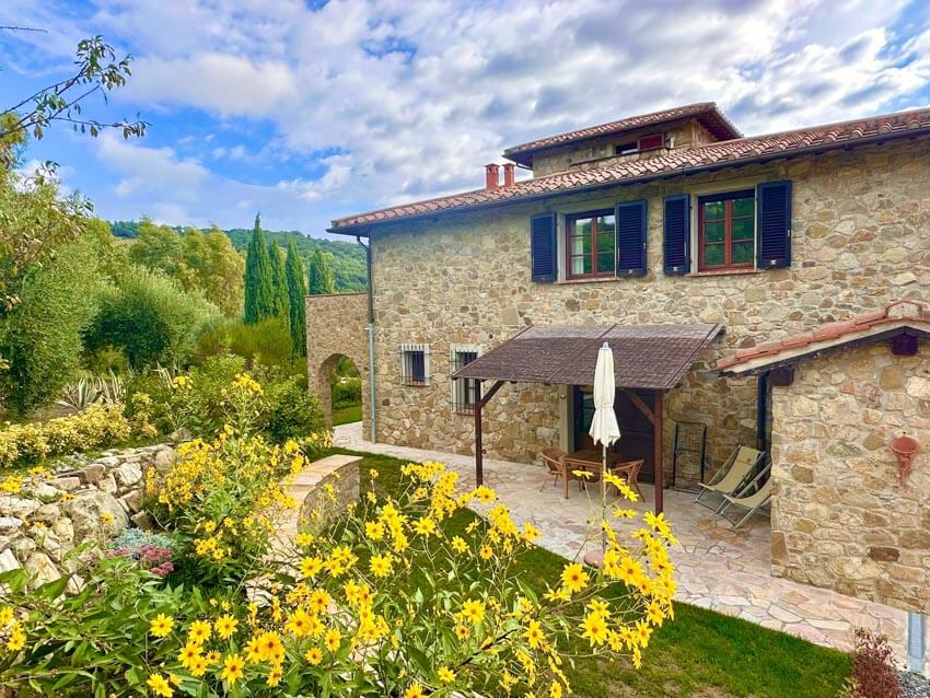 Toskana Agriturismo Ferienwohnung Papavero mit Pool Garten