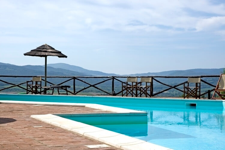 Toskana Ferienwohnung Nr. 20 im Borgo del Monte am Meer, Pool mit Ausblick