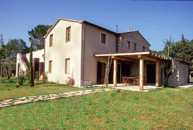 Toskana Ferienwohnung Tinta Agriturismo Fattoria Montescudaio am Meer mit Pool, Familien-Urlaub